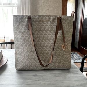 Michael Kors Morgan Tote